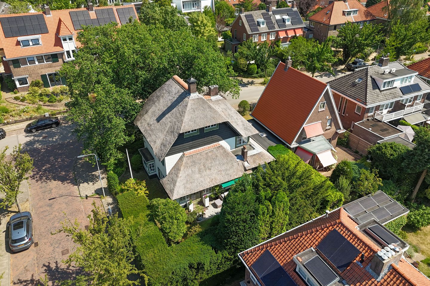 Photo 44 of Van Ruisdaelstraat 35