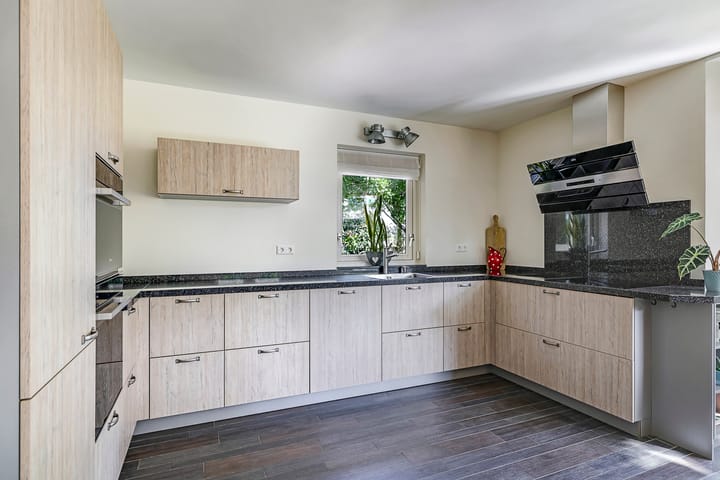 Vrijstaande woning te koop: Broekdijk 24, Kesteren