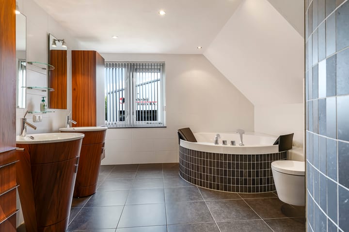 Vrijstaande woning te koop: Broekdijk 24, Kesteren