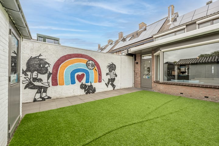 Tussenwoning te koop: Klaverbladstraat 22, Klaaswaal