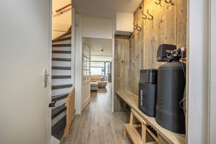 Tussenwoning te koop: Klaverbladstraat 22, Klaaswaal