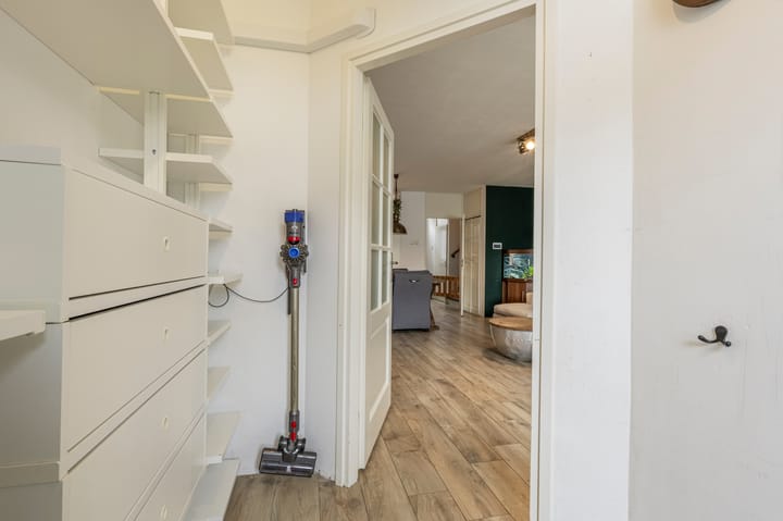 Tussenwoning te koop: Klaverbladstraat 22, Klaaswaal