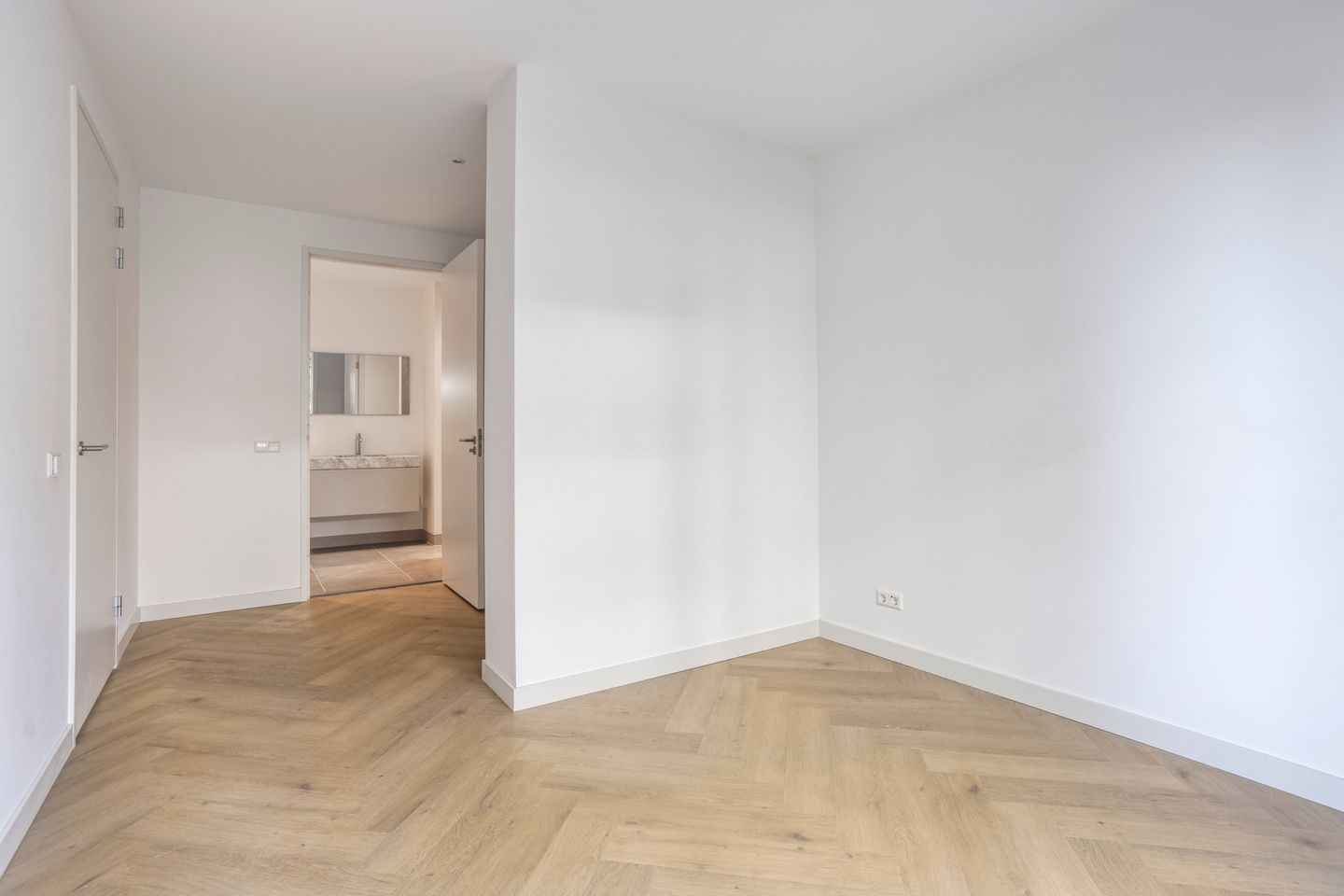 Photo 14 of Lorriestraat 48