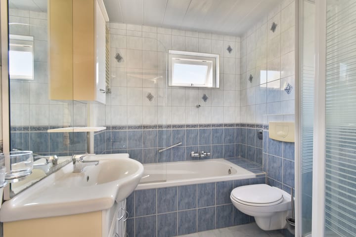 Tussenwoning te koop: Simon Vestdijk-erf 91, Dordrecht