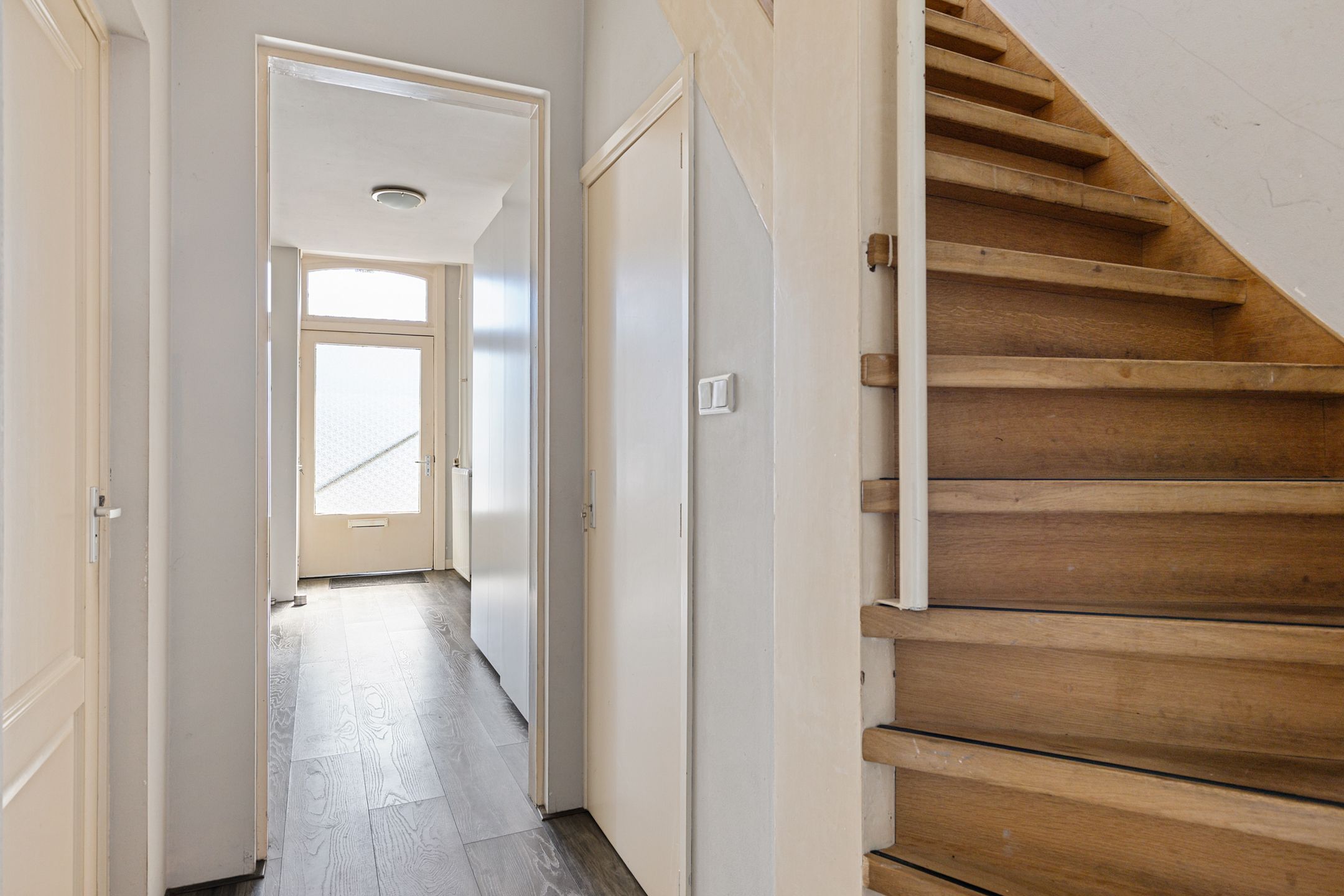Photo 21 of Leeuwstraat 11