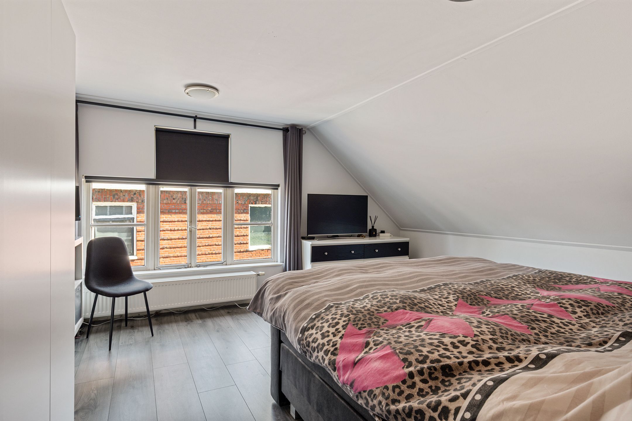 Photo 24 of Leeuwstraat 11