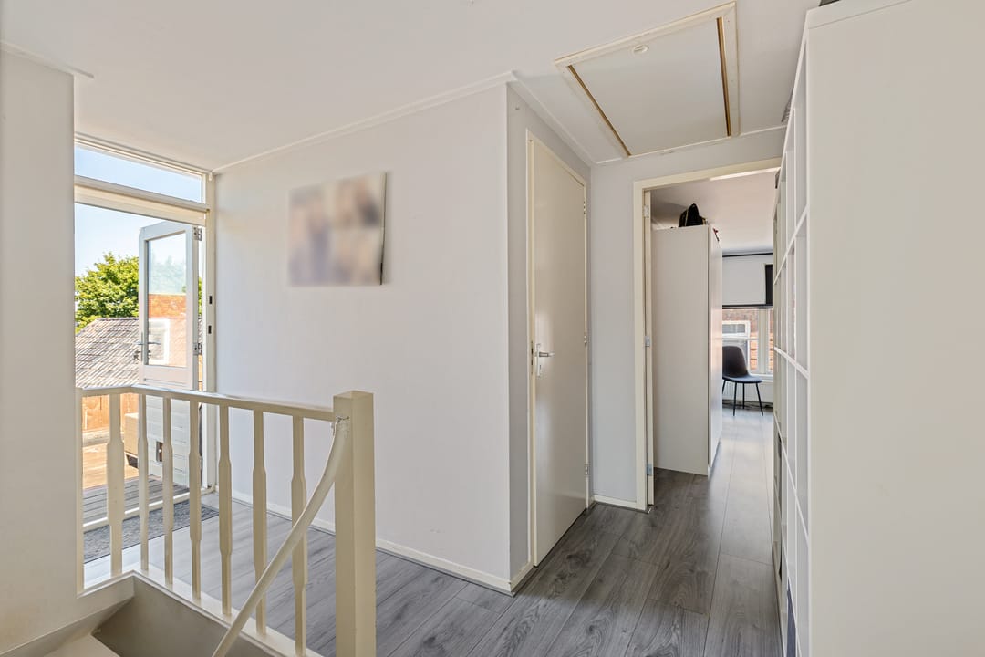 Photo 22 of Leeuwstraat 11