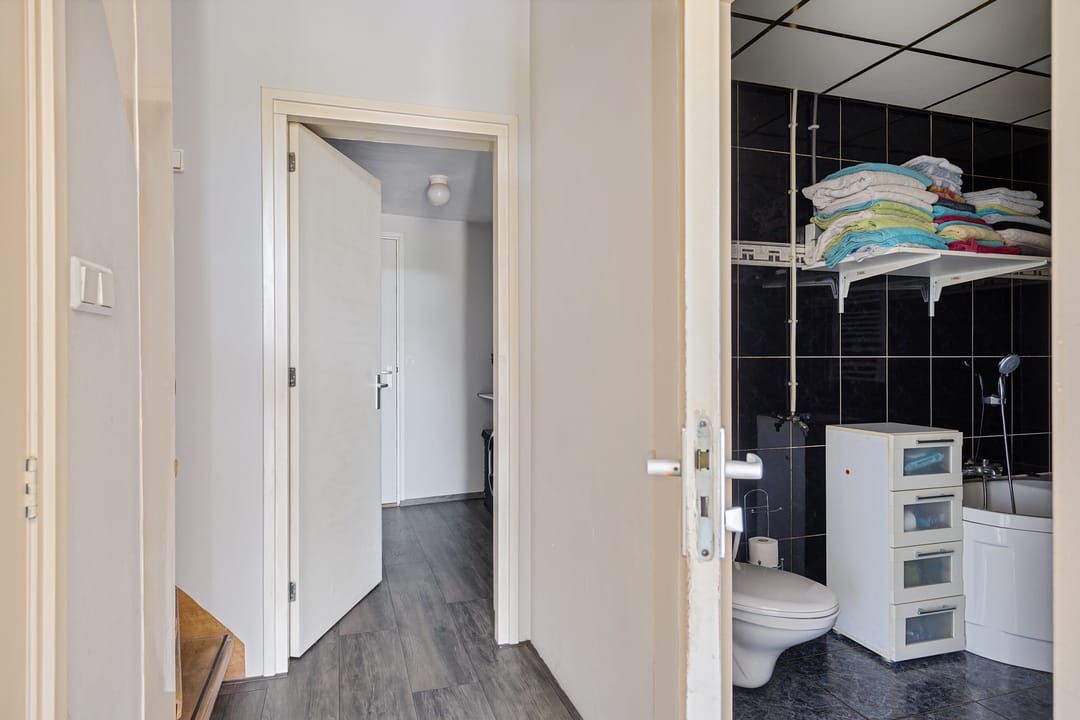 Photo 17 of Leeuwstraat 11