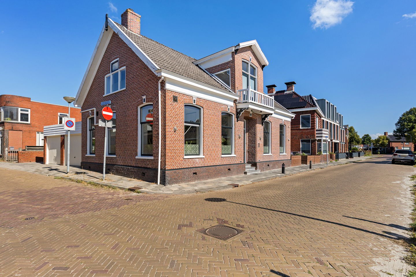 Photo 4 of Leeuwstraat 11