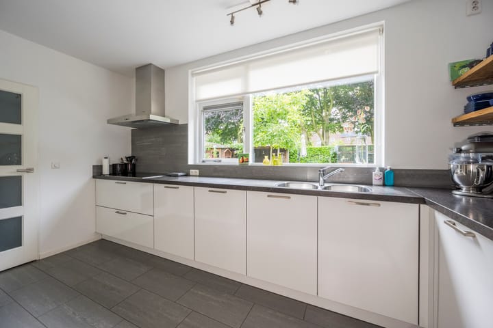 Vrijstaande woning te koop: Van Goghlaan 1, Nijkerk