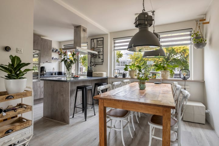 Tussenwoning te koop: Bessestraat 21, Goes
