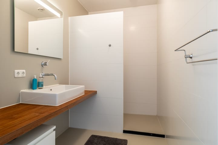 Tussenwoning te koop: Smits van Waesberghestraat 11, Breda
