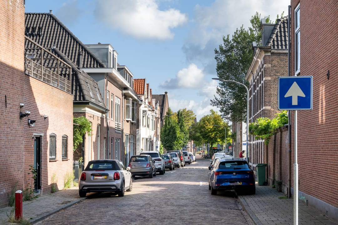 Photo 23 of Kennemerstraat 3-B