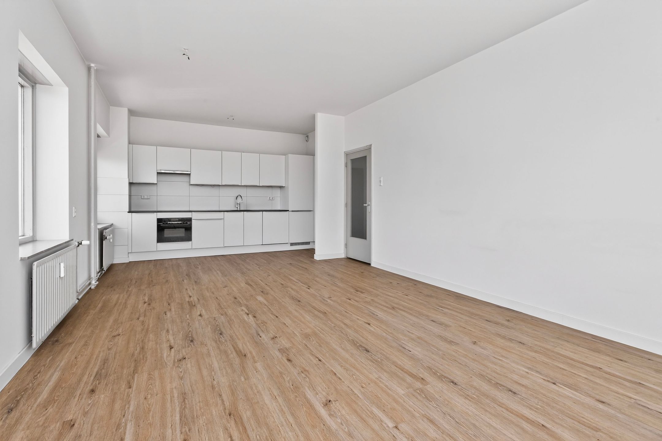 Photo 6 of Van Weerden Poelmanlaan 30