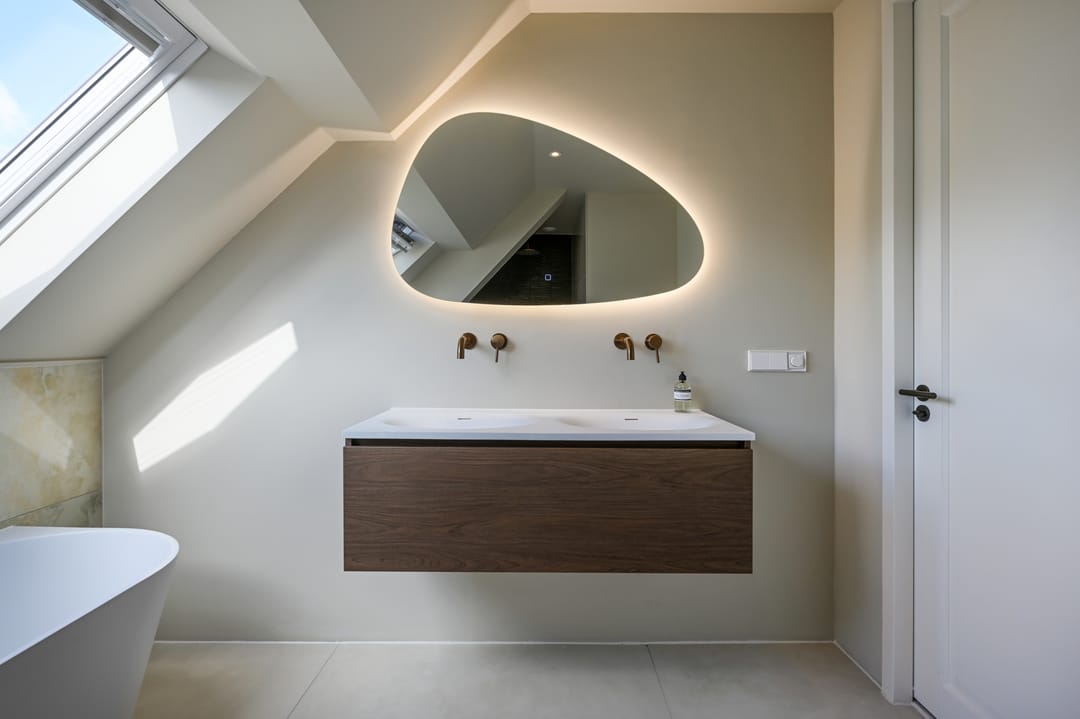 Photo 13 of Kennemerstraat 3-B