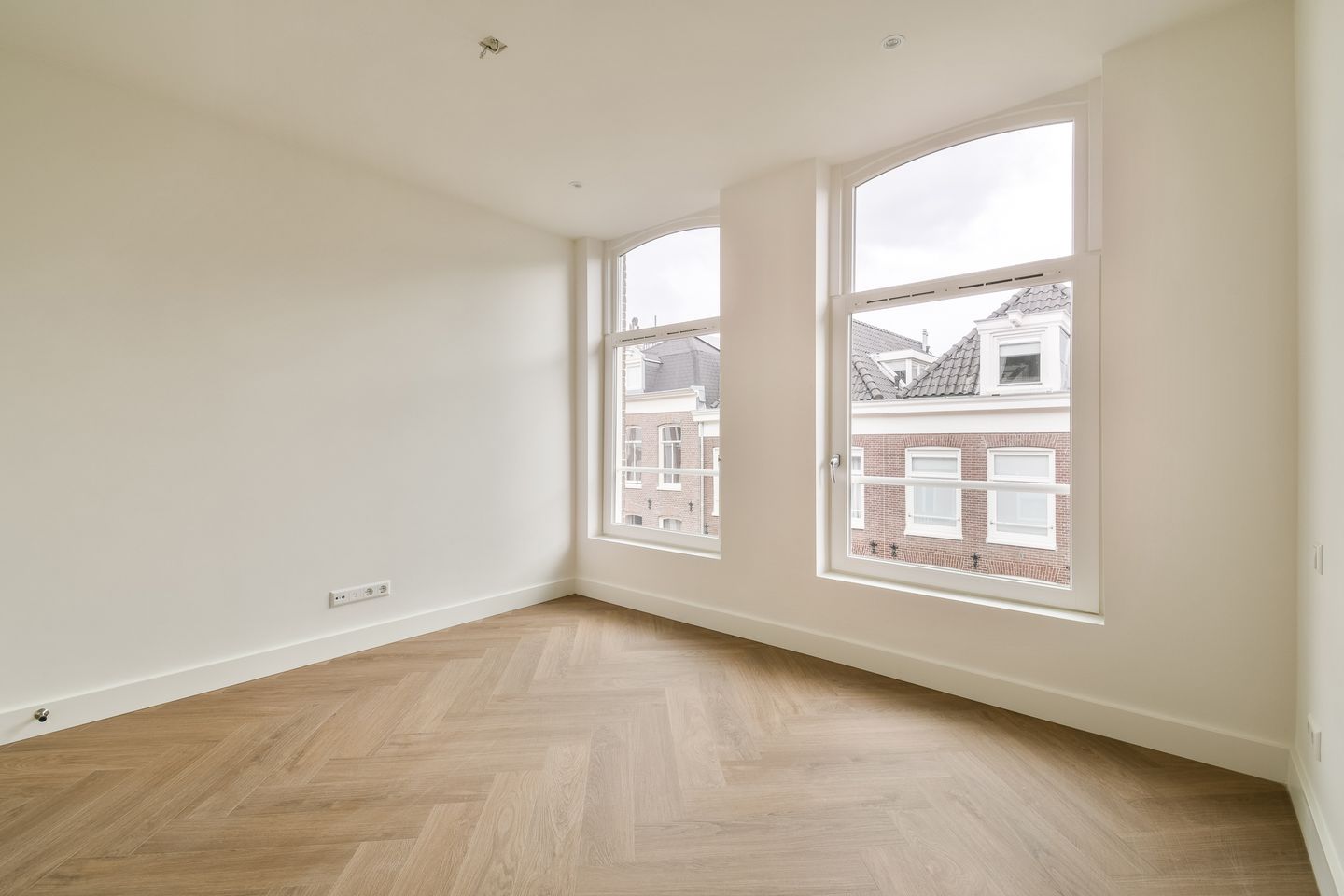 Photo 5 of Saxenburgerstraat 8-2