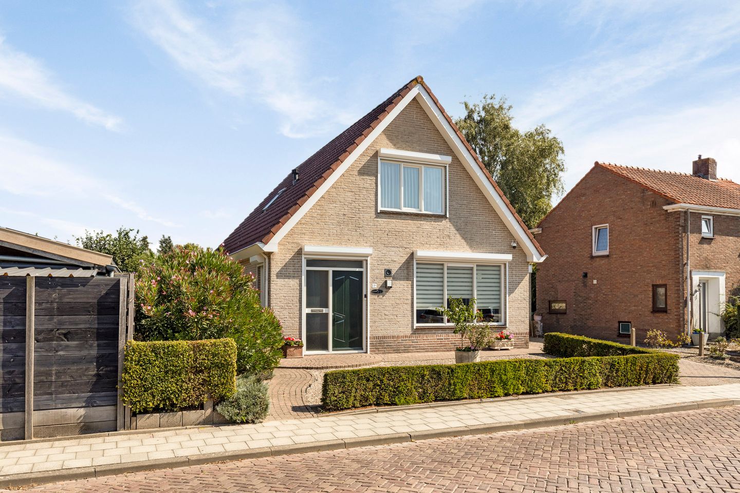 Photo 5 of Prins Hendrikstraat 1-A