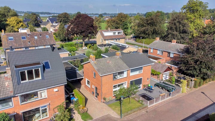 Twee-onder-één-kap te koop: Vangstraat 6, Elburg