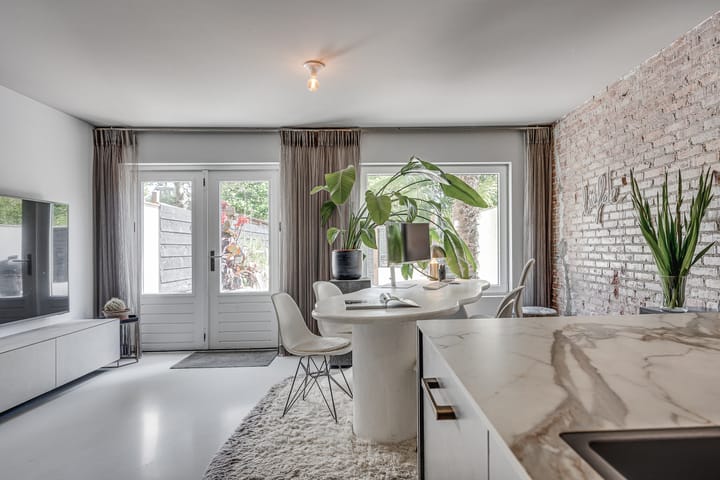 Tussenwoning te koop: Vrijheidslaan 36, Breukelen