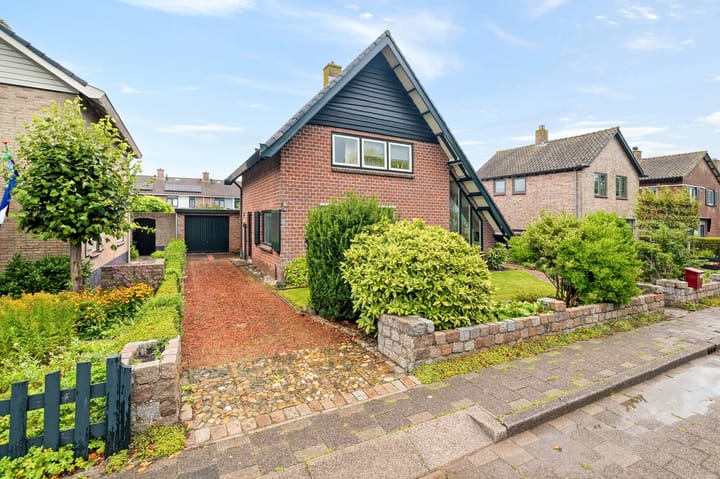 Vrijstaande woning te koop: Veilingweg 47, Warmenhuizen