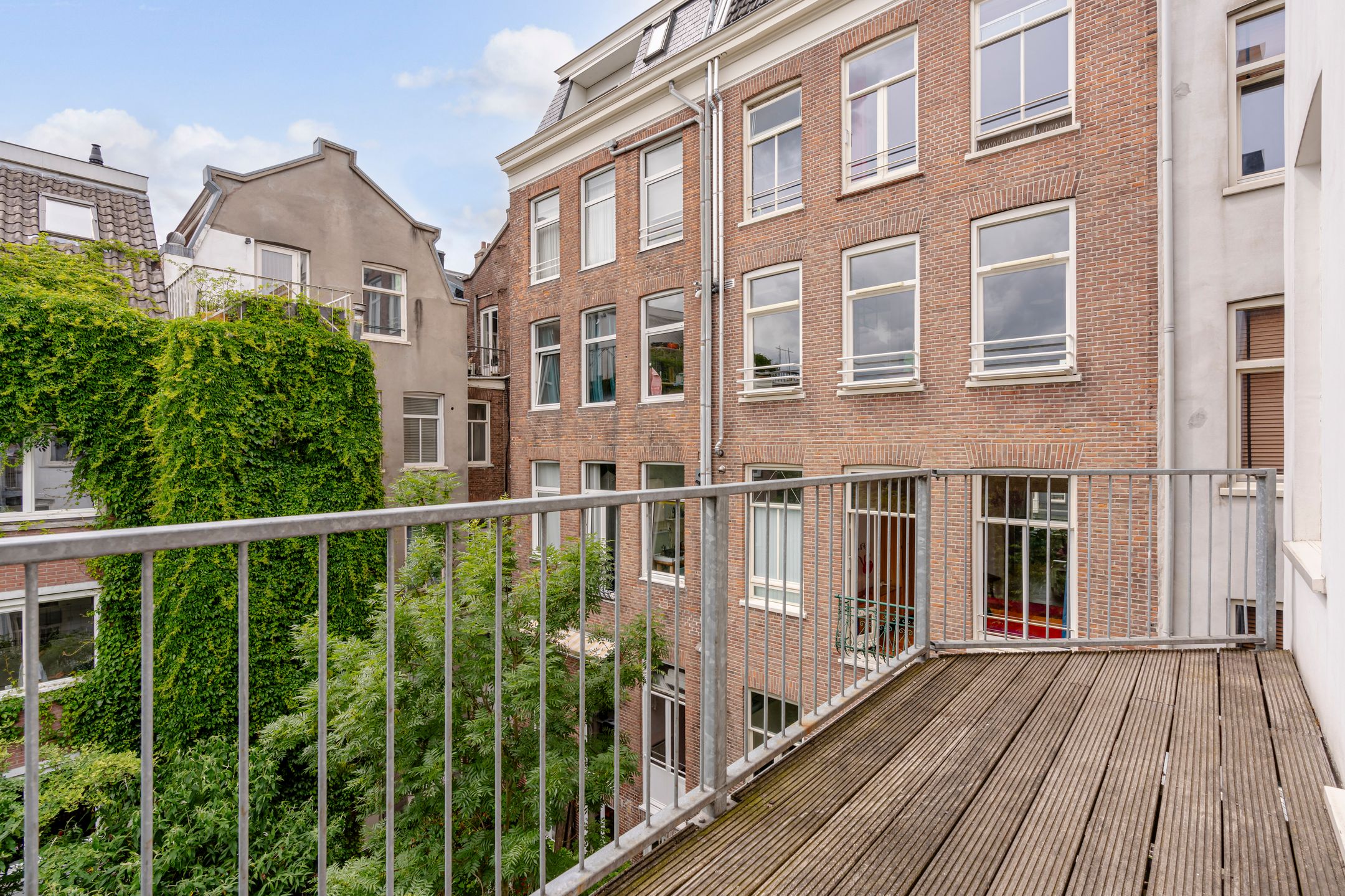 Photo 12 of Saxenburgerstraat 2-A2