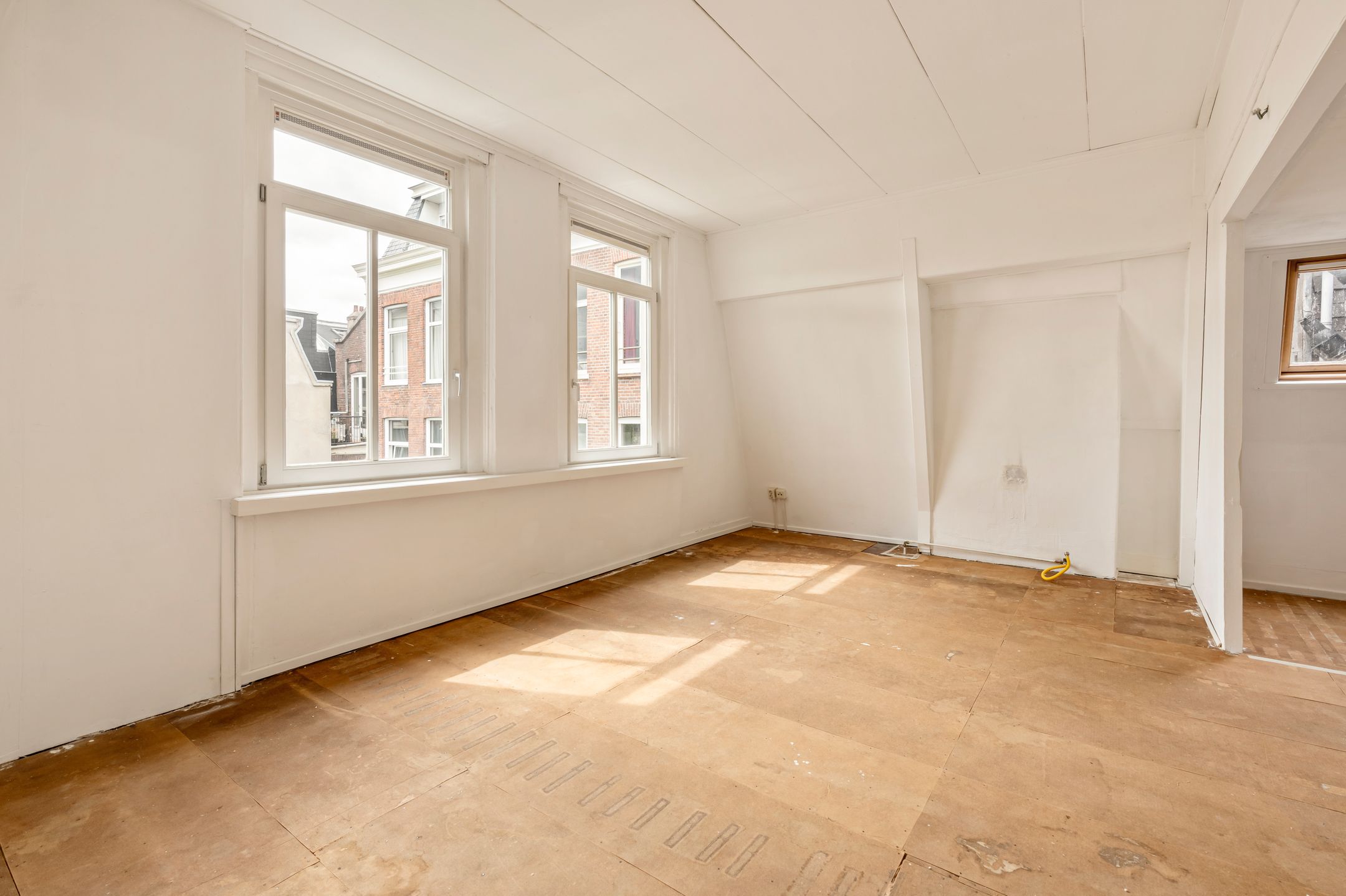Photo 21 of Saxenburgerstraat 2-A2