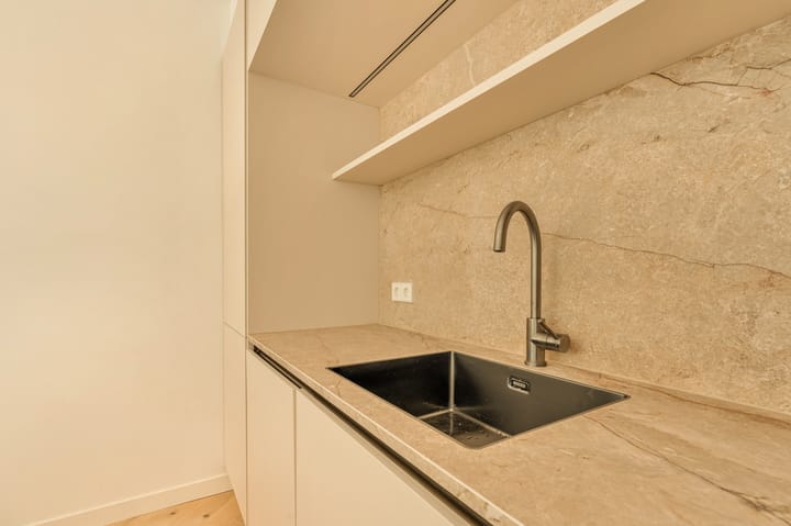 Appartement te koop: Tweede Helmersstraat 8-2, Amsterdam