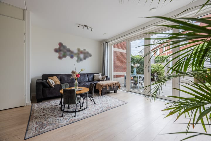 Tussenwoning te koop: Geversstraat 8, Oegstgeest