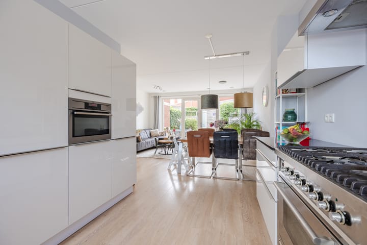 Tussenwoning te koop: Geversstraat 8, Oegstgeest