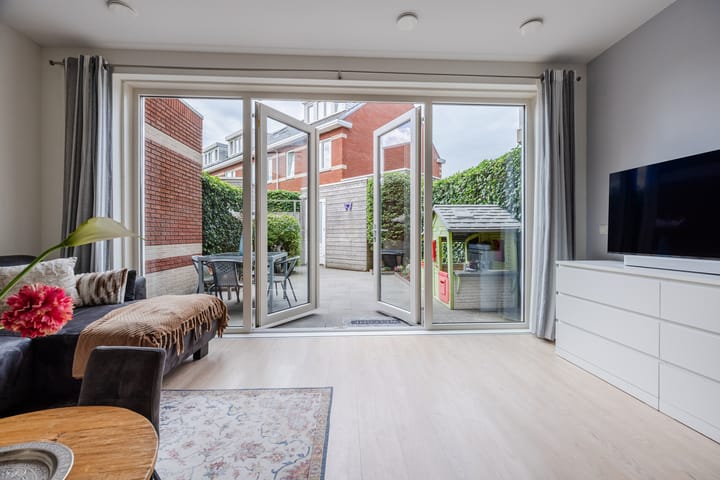 Tussenwoning te koop: Geversstraat 8, Oegstgeest