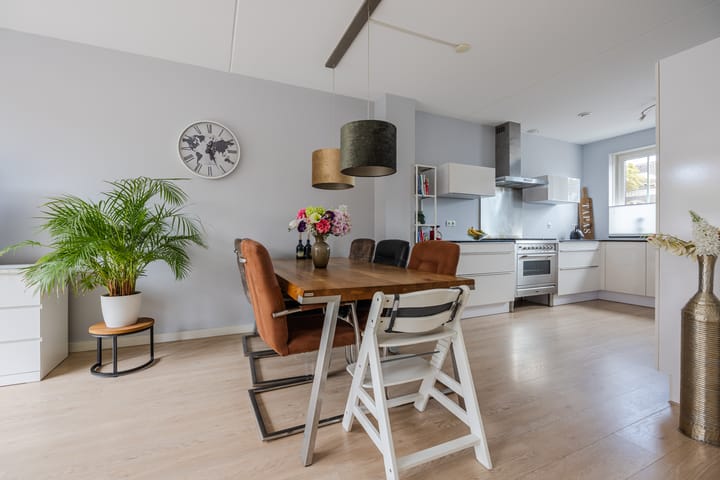 Tussenwoning te koop: Geversstraat 8, Oegstgeest
