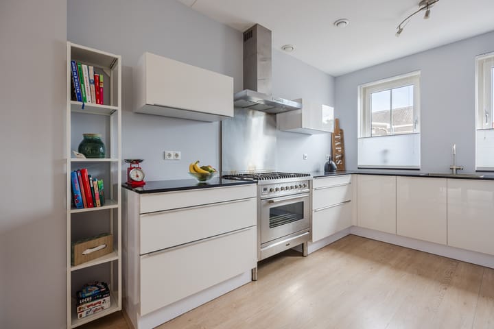 Tussenwoning te koop: Geversstraat 8, Oegstgeest