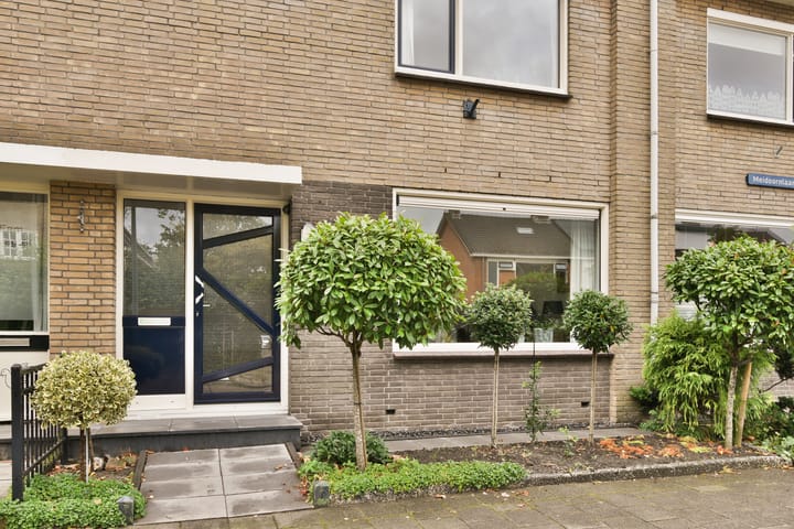Tussenwoning te koop: Meidoornlaan 43, Dordrecht