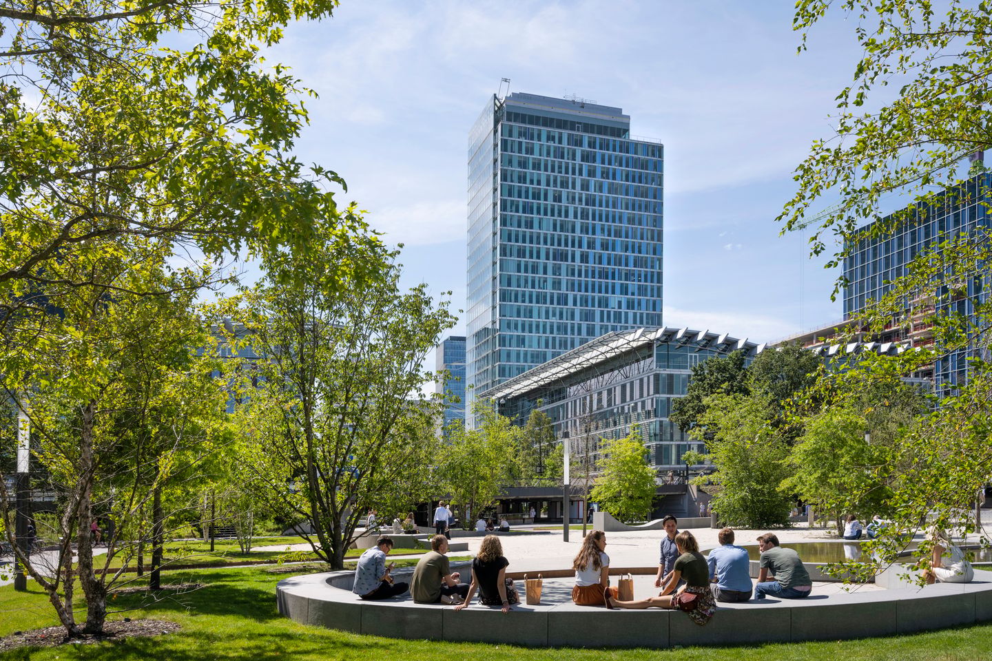 Bekijk foto 1 van Zuidplein 36