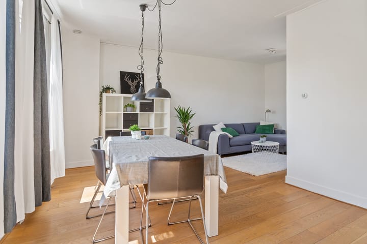Photo 3 of Bosboomstraat 6-B