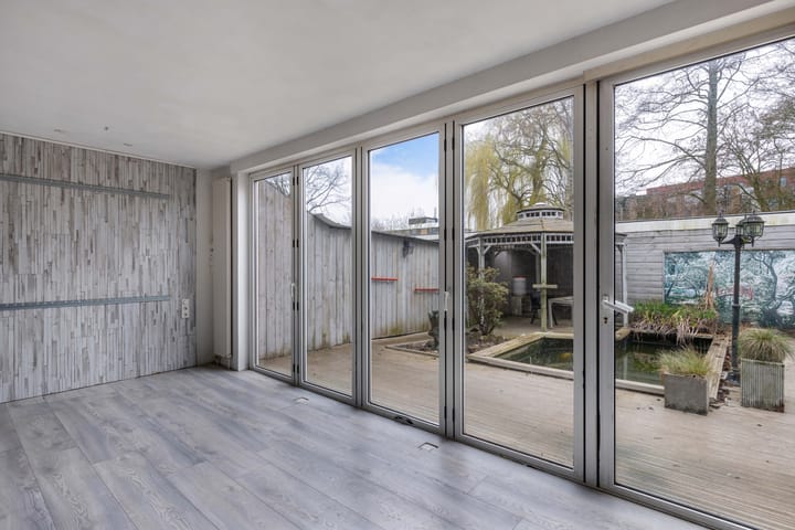 Hoekwoning te koop: Sloep 56, Huizen