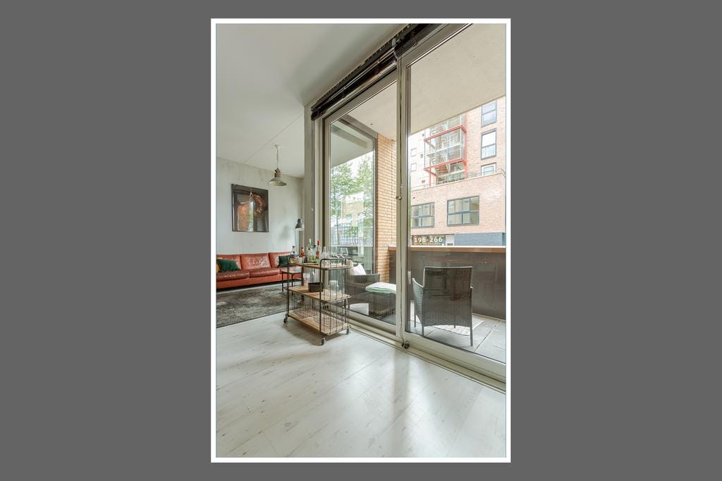 Photo 13 of Eva Besnyöstraat 37
