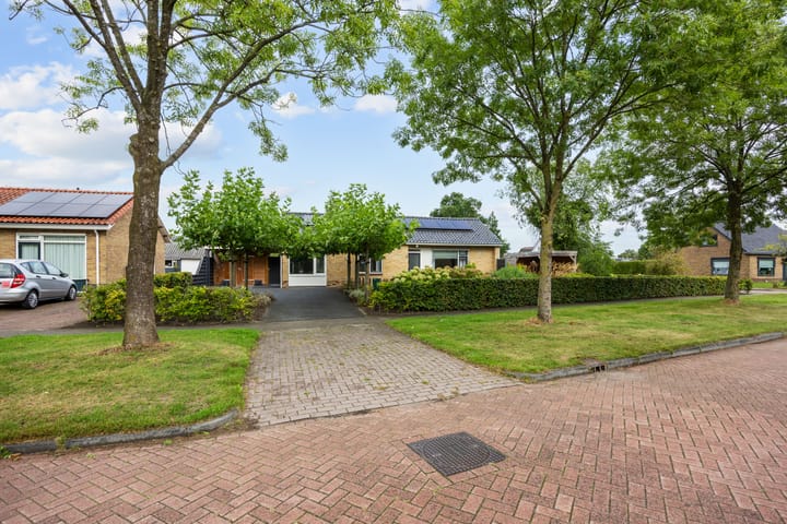 Vrijstaande woning te koop: De Schalck 15, Grootegast