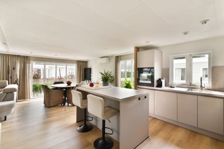 Vrijstaande woning te koop: Rijksstraatweg 186-482, Dordrecht