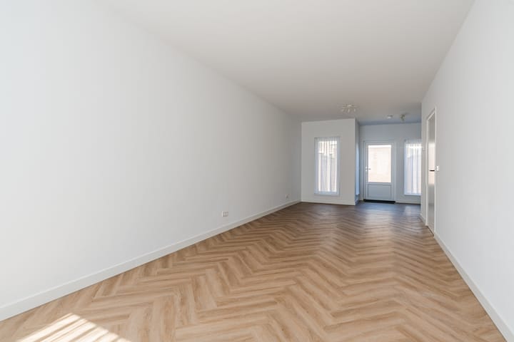Twee-onder-één-kap te koop: Dommelseweg 108A, Valkenswaard