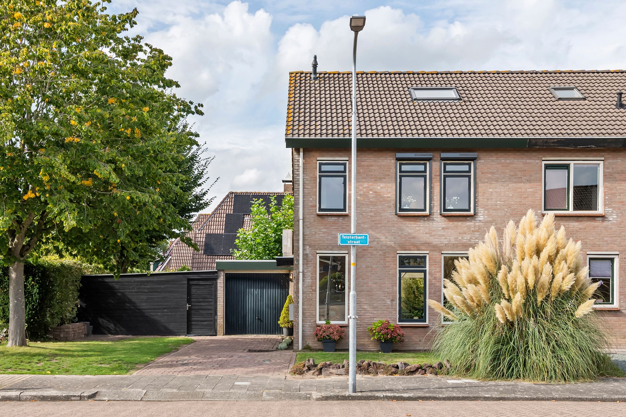 Photo 48 of Teisterbantstraat 6