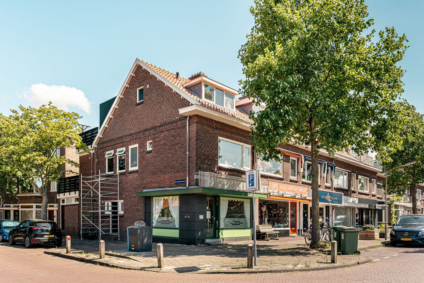 View photo 2 of Van Oosten de Bruijnstraat 195-A