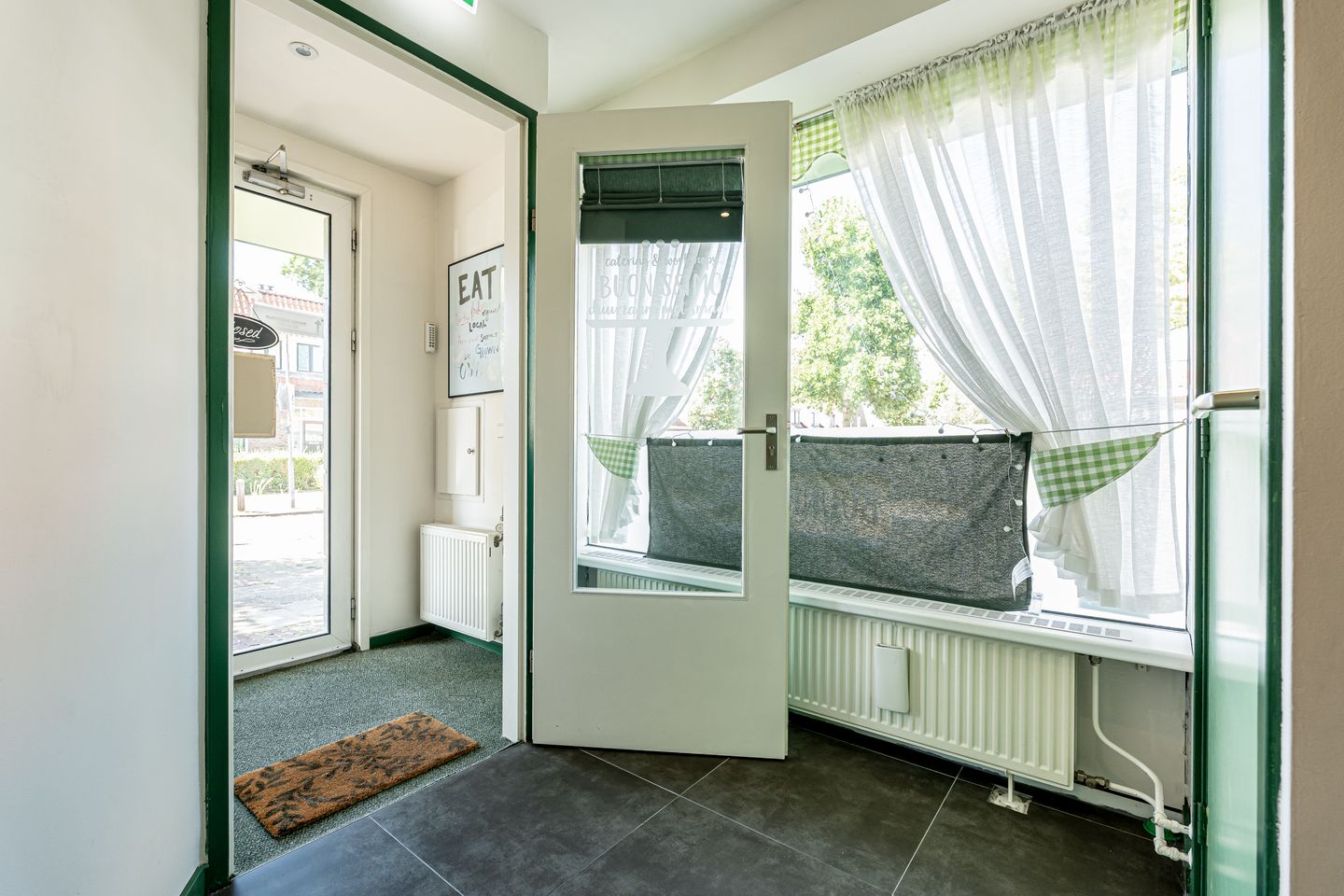 View photo 3 of Van Oosten de Bruijnstraat 195-A