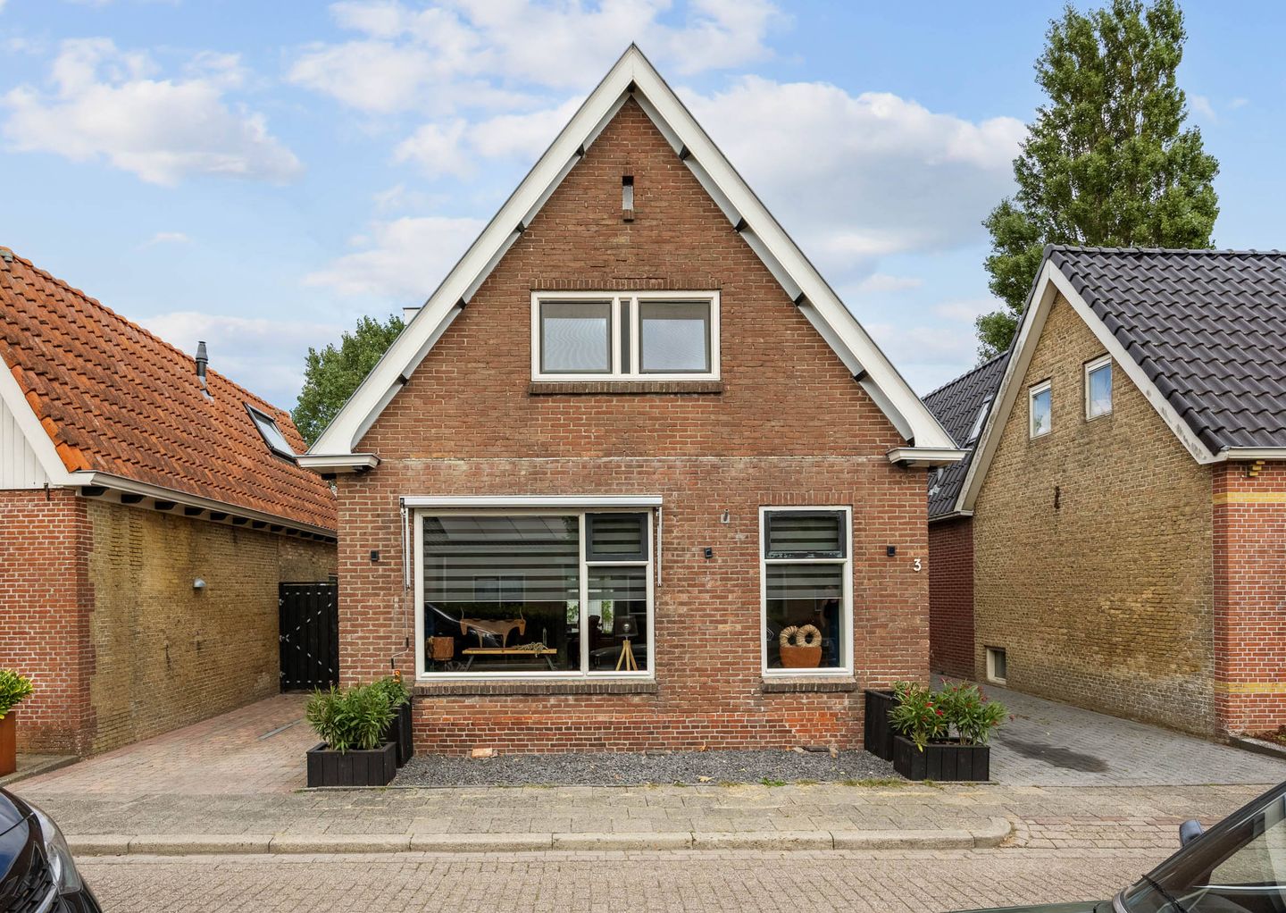 Foto 10 van Zevenhuisterweg 3