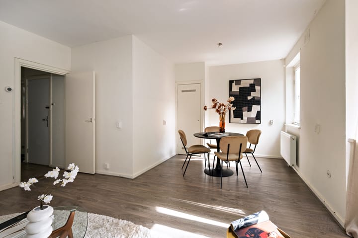 Photo 3 of John Franklinstraat 64-1