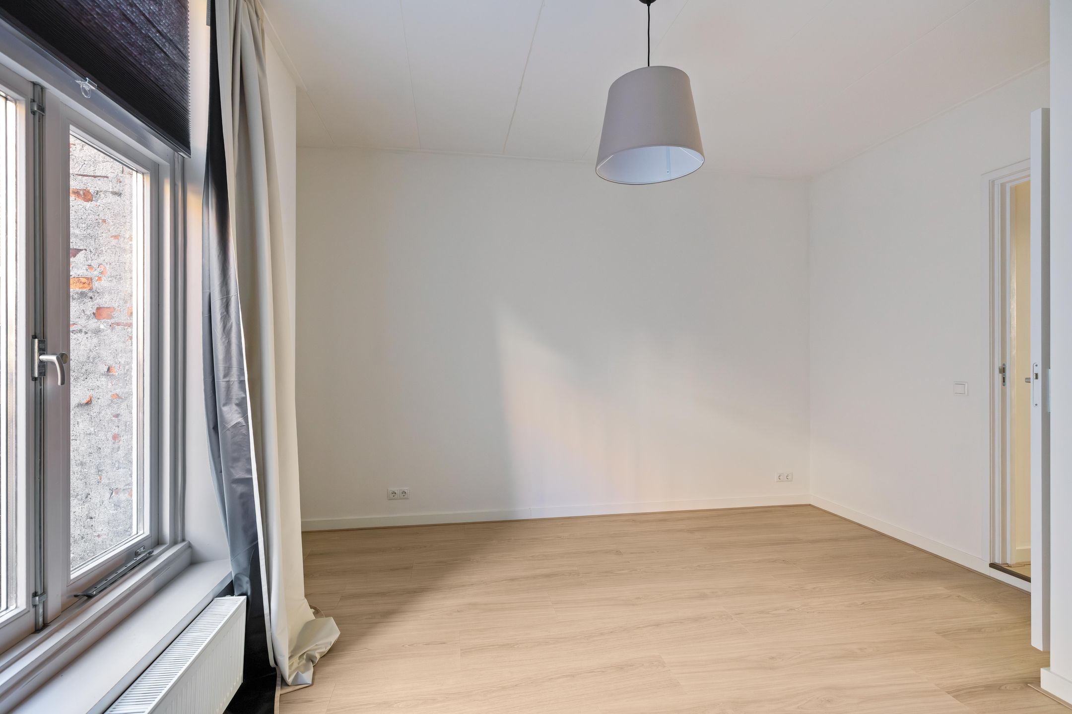 Photo 18 of Zwanestraat 5-A