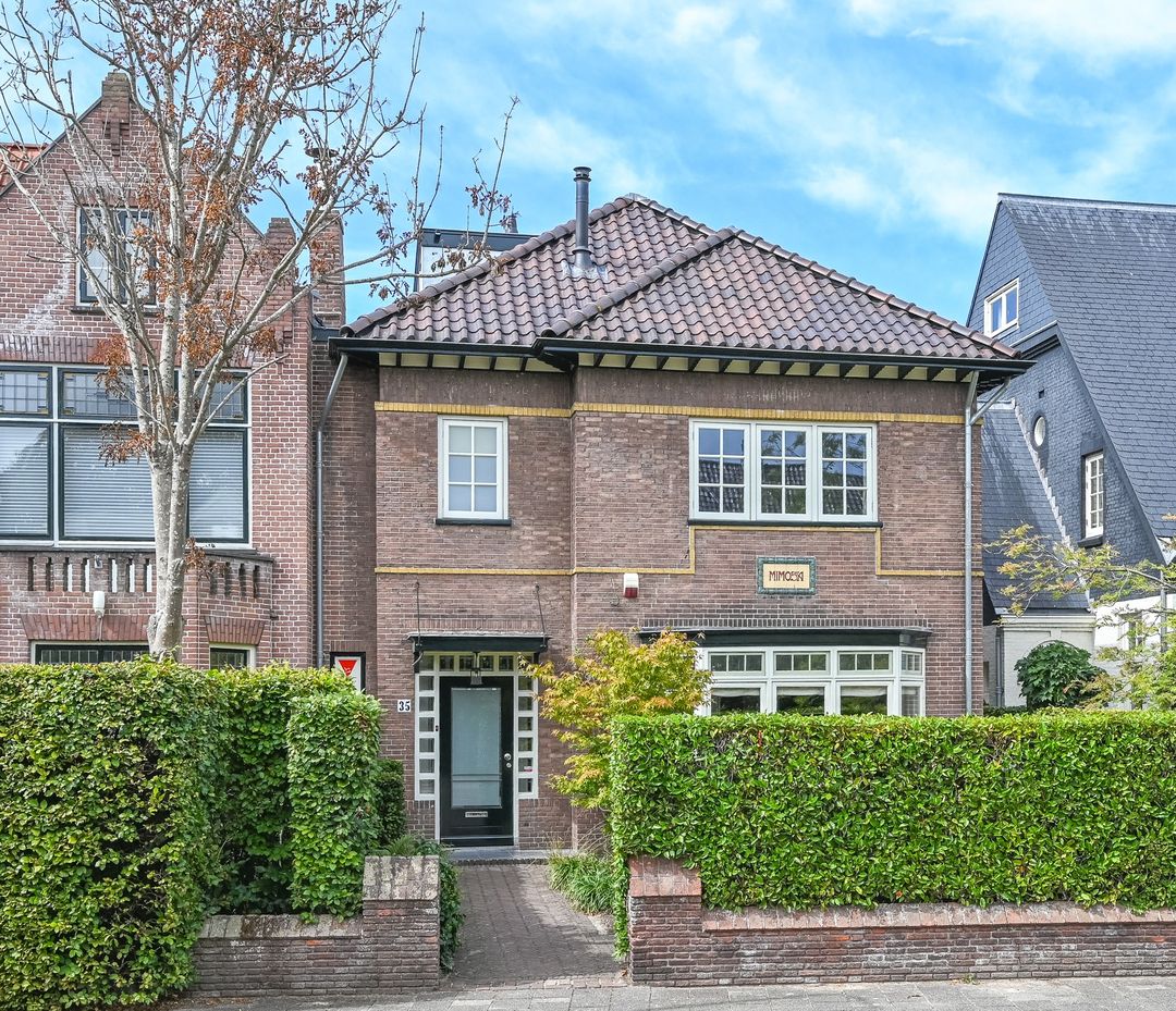 Photo 1 of Bronsteeweg 35