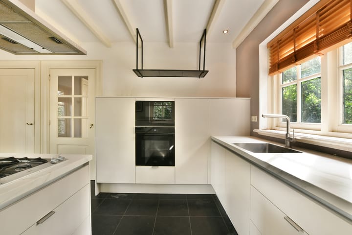 Vrijstaande woning te koop: Straatweg 189, Breukelen