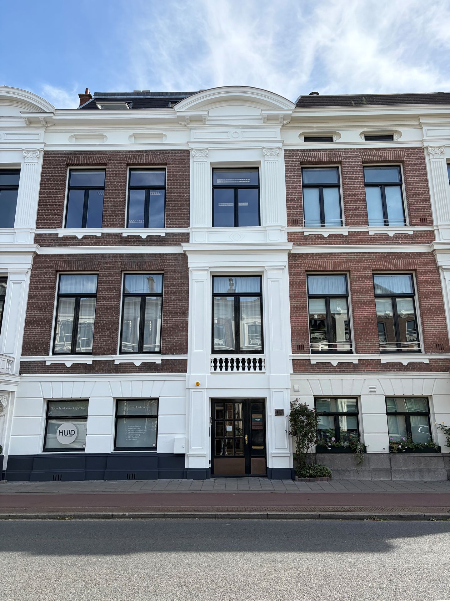 View photo 1 of Laan Copes van Cattenburch 137