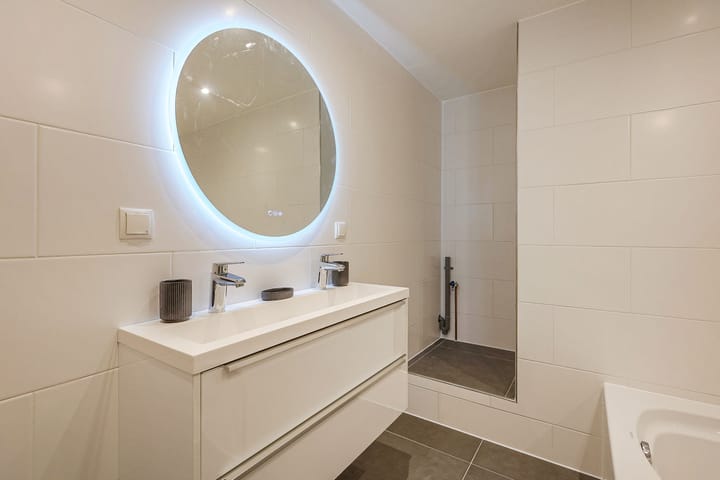 Appartement te koop: Kometensingel 114H, Amsterdam
